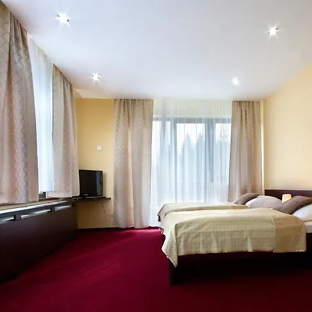 Altis Hotel 4*