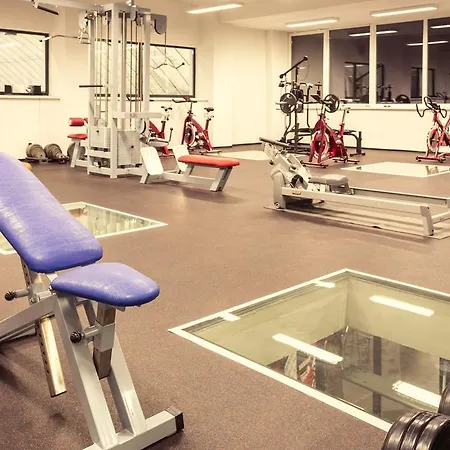 Altis Szálloda Námesztó