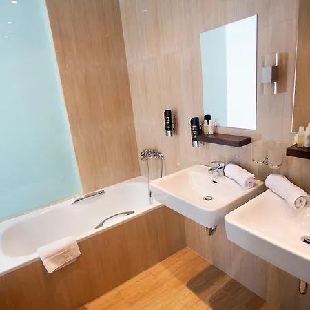 Altis Hotel 4*