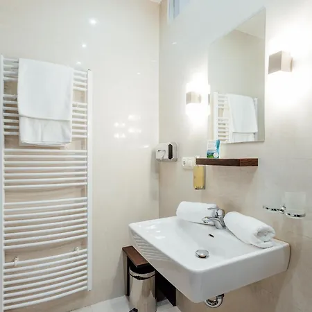 Hotel Altis 4*